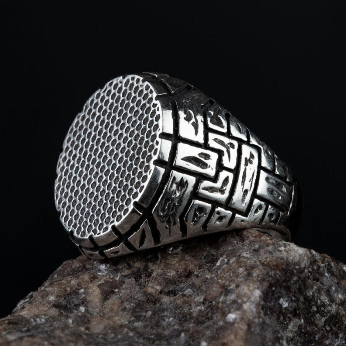 Vintage Pattern Ring for Men - Blue Cup LLC.