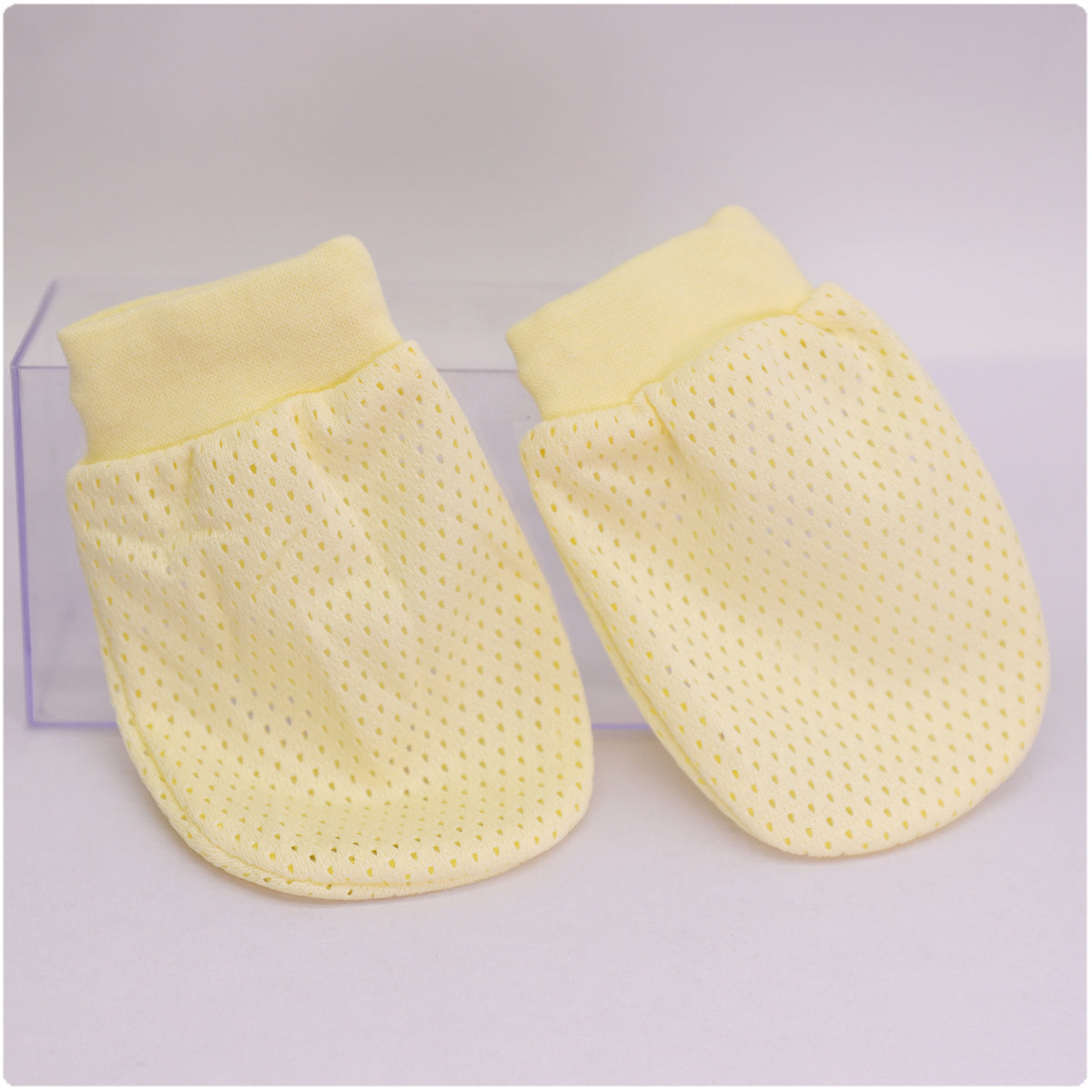 Adjustable Anti-Scratch Mittens for Infants and Newborns - Blue Cup LLC.