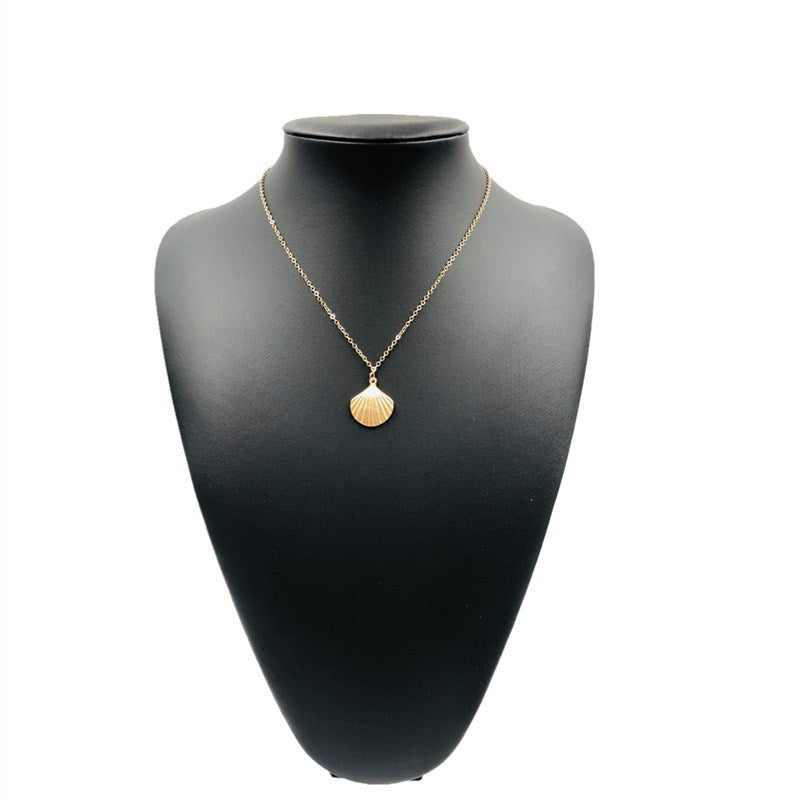 Shell Pendant Necklace with Scallop Charm - Blue Cup LLC.
